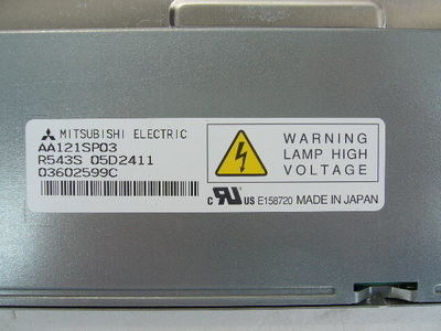 AA121SP03 Mitsubishi 12.1INCH 800 × 600 RGB 400CD / M2 CCFL LVDS Suhu Pengoperasian: -20 ~ 70 ° C TAMPILAN LCD INDUSTRI