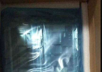 C070VW04 V7 AUO 7INCH 800 × 480RGB 450CD / M2 WLED TTL Suhu Pengoperasian: -30 ~ 85 ° C TAMPILAN LCD INDUSTRI