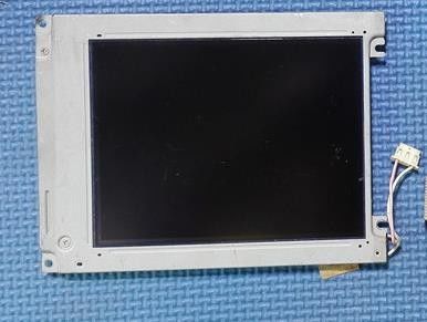 5.7&quot; LCM 320×240RGB  180cd/m² LM057QC1T01R Layar LCD TFT Tajam