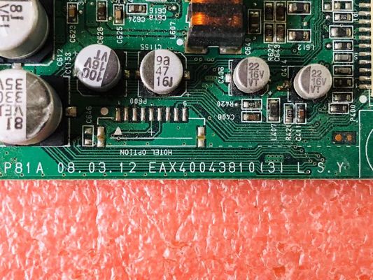 32.0" 1920×1080 69PPI 500cd/m2 TFT LCD Panel LC320WUN-SAB3 89/89/89/89 (Jenis)